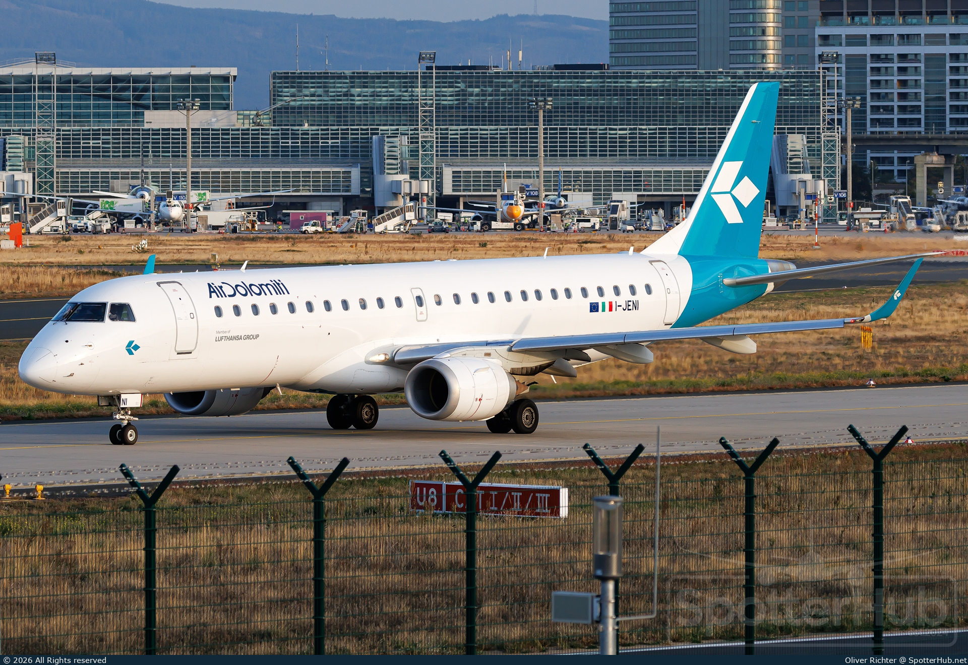 Photo of I-JENI - Embraer ERJ-190LR operated by Air Dolomiti
