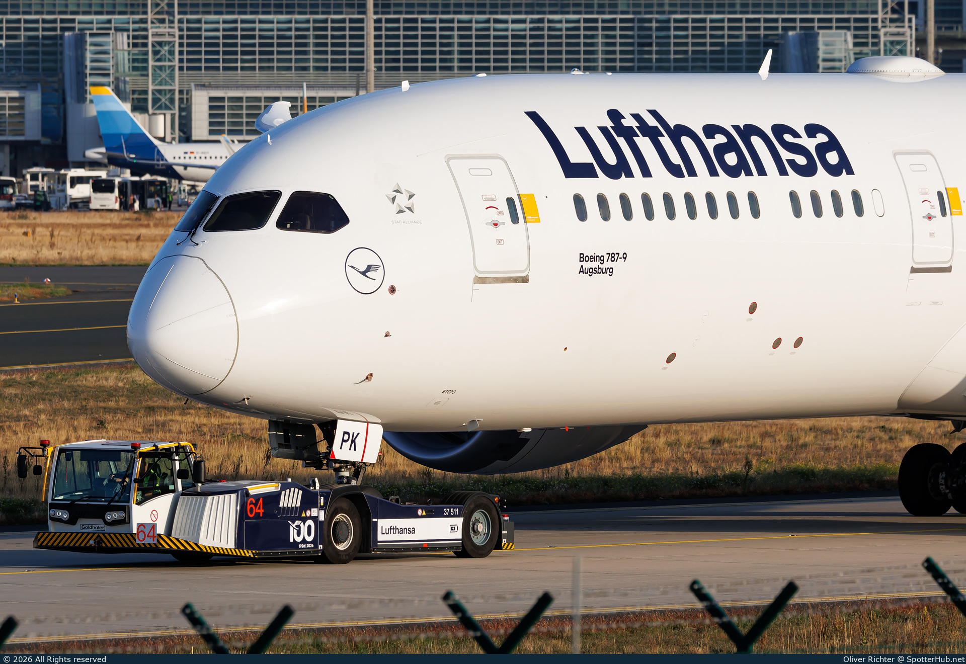Photo of D-ABPK - Boeing 787-9 Dreamliner operated by Lufthansa