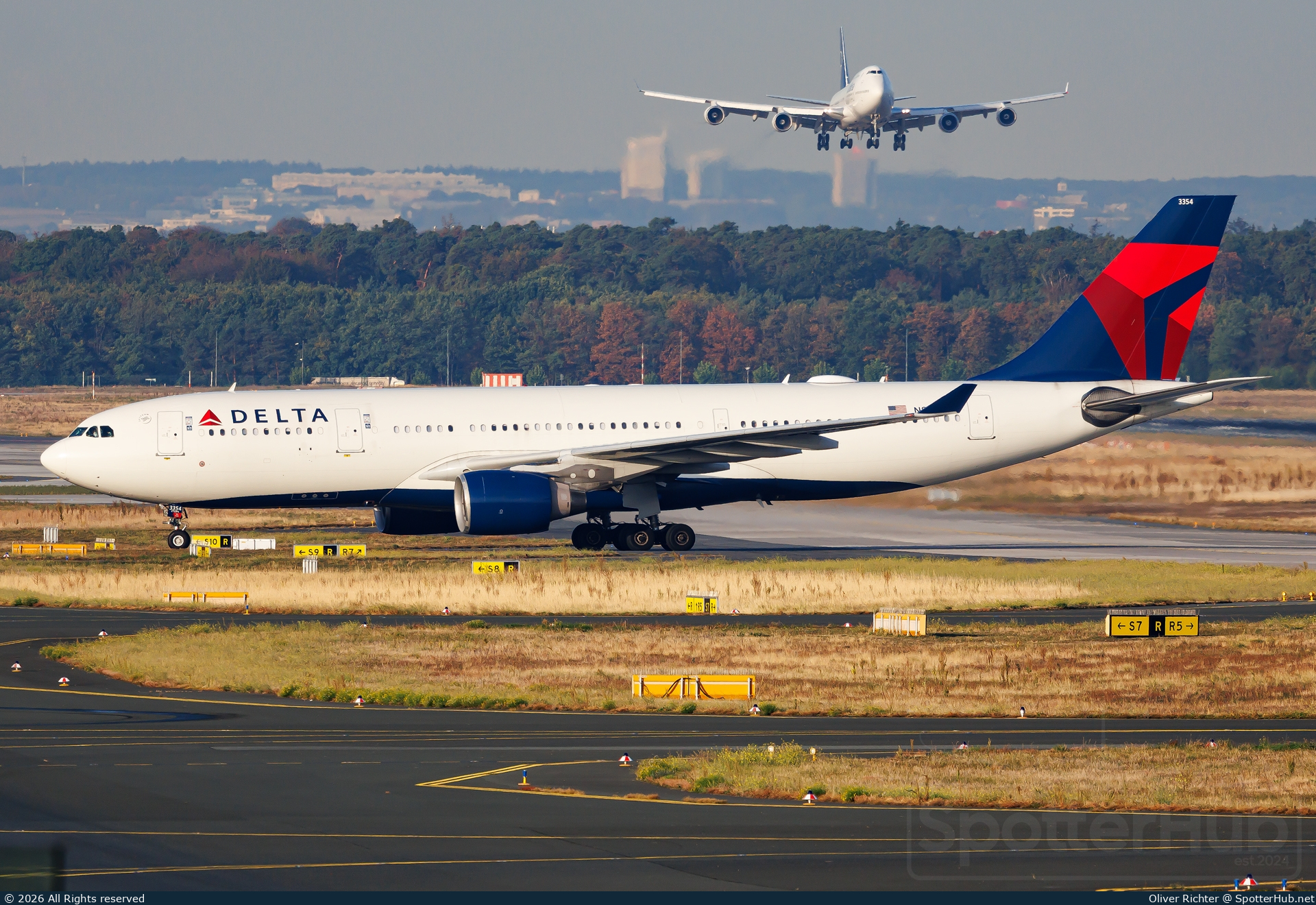 Photo of N854NW - Airbus A330-223 operated by Delta Air Lines