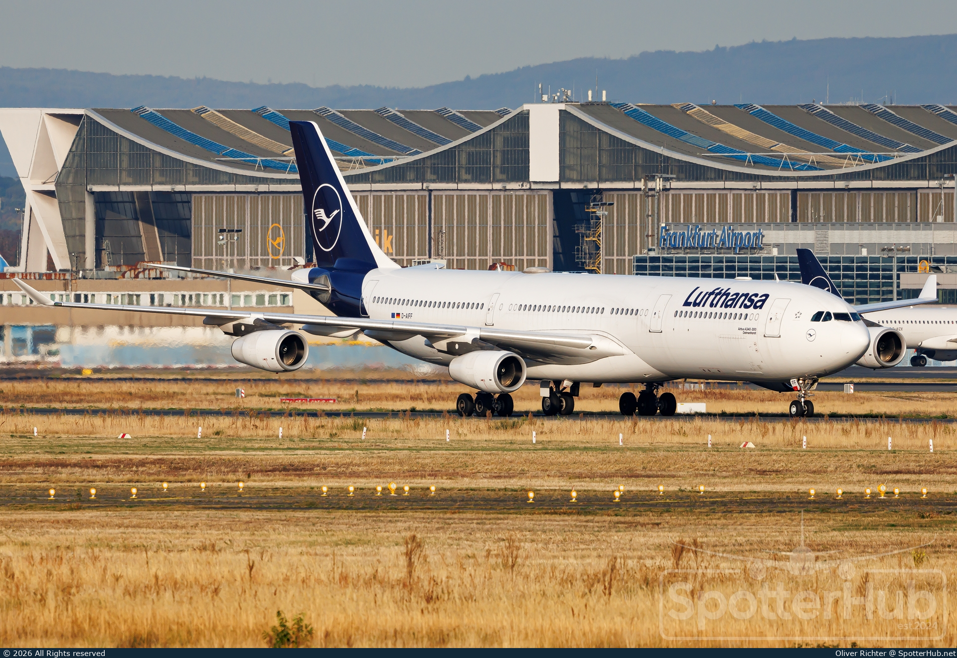 Photo of D-AIFF - Airbus A340-313 operated by Lufthansa
