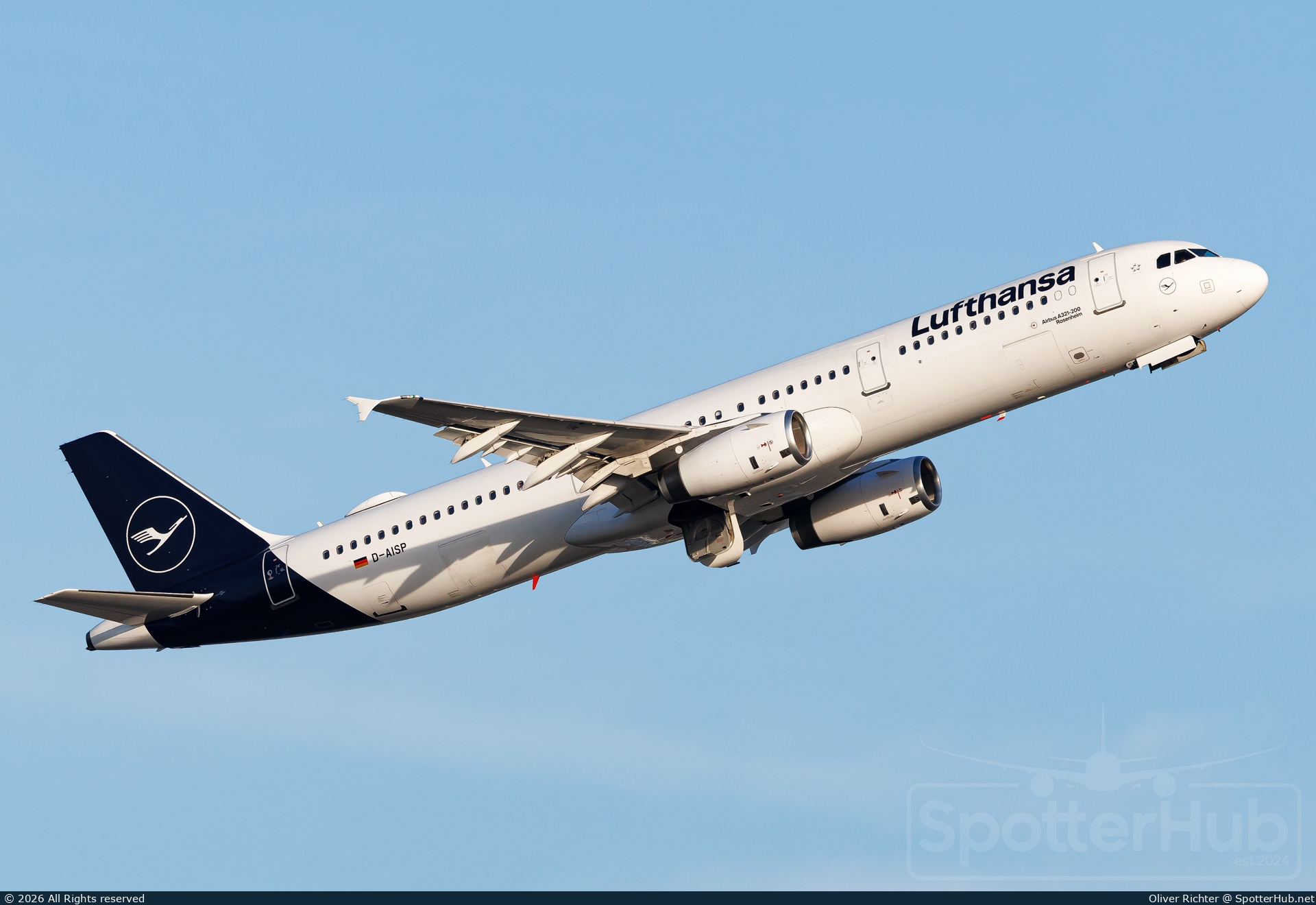 Photo of D-AISP - Airbus A321-231 operated by Lufthansa