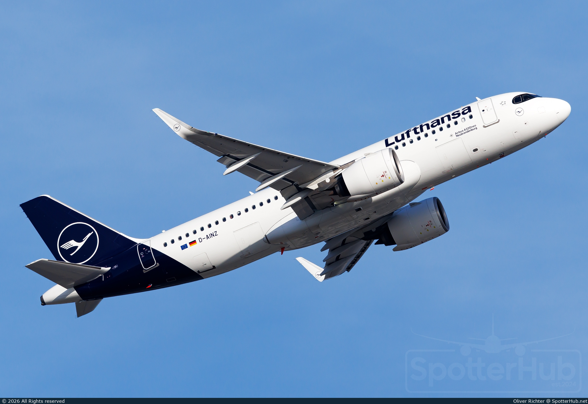 Photo of D-AINZ - Airbus A320-271N operated by Lufthansa