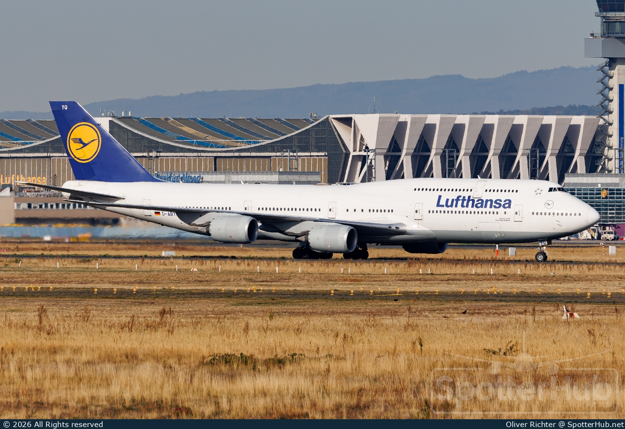 Photo of D-ABYQ - Boeing 747-830 operated by Lufthansa