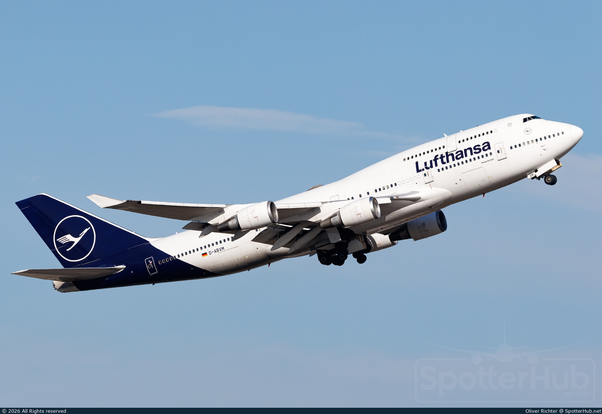 Photo of D-ABVM - Boeing 747-430 operated by Lufthansa