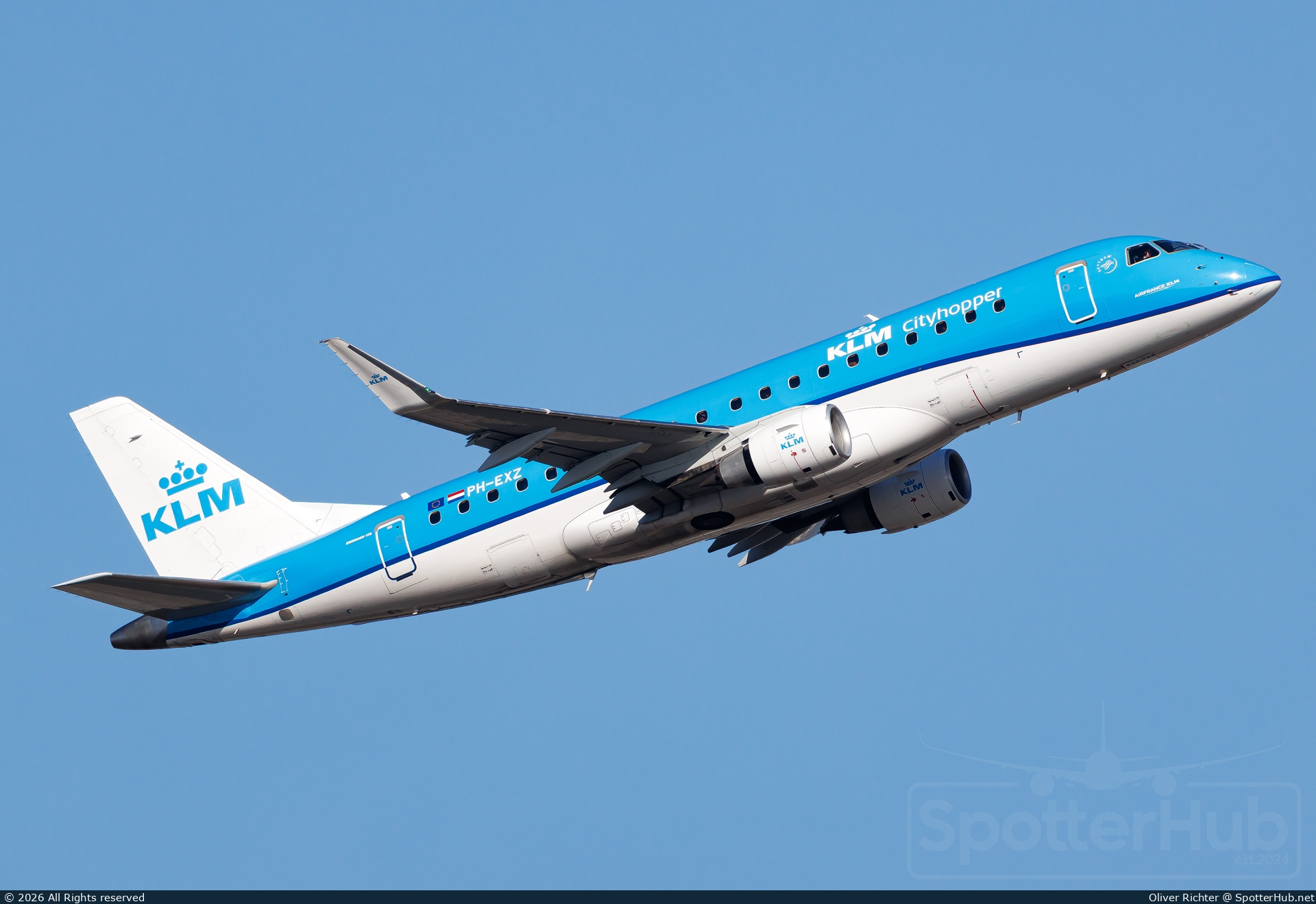 Photo of PH-EXZ - Embraer ERJ-175STD operated by KLM Cityhopper