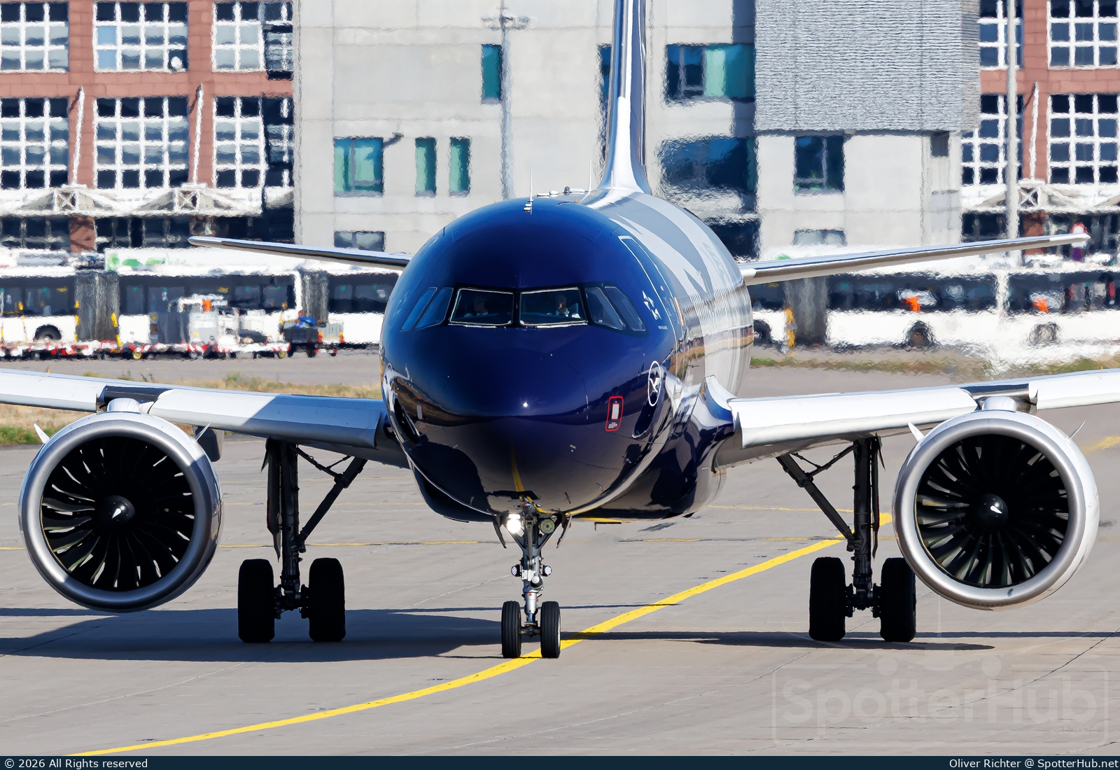 Photo of D-AING - Airbus A320-271N operated by Lufthansa