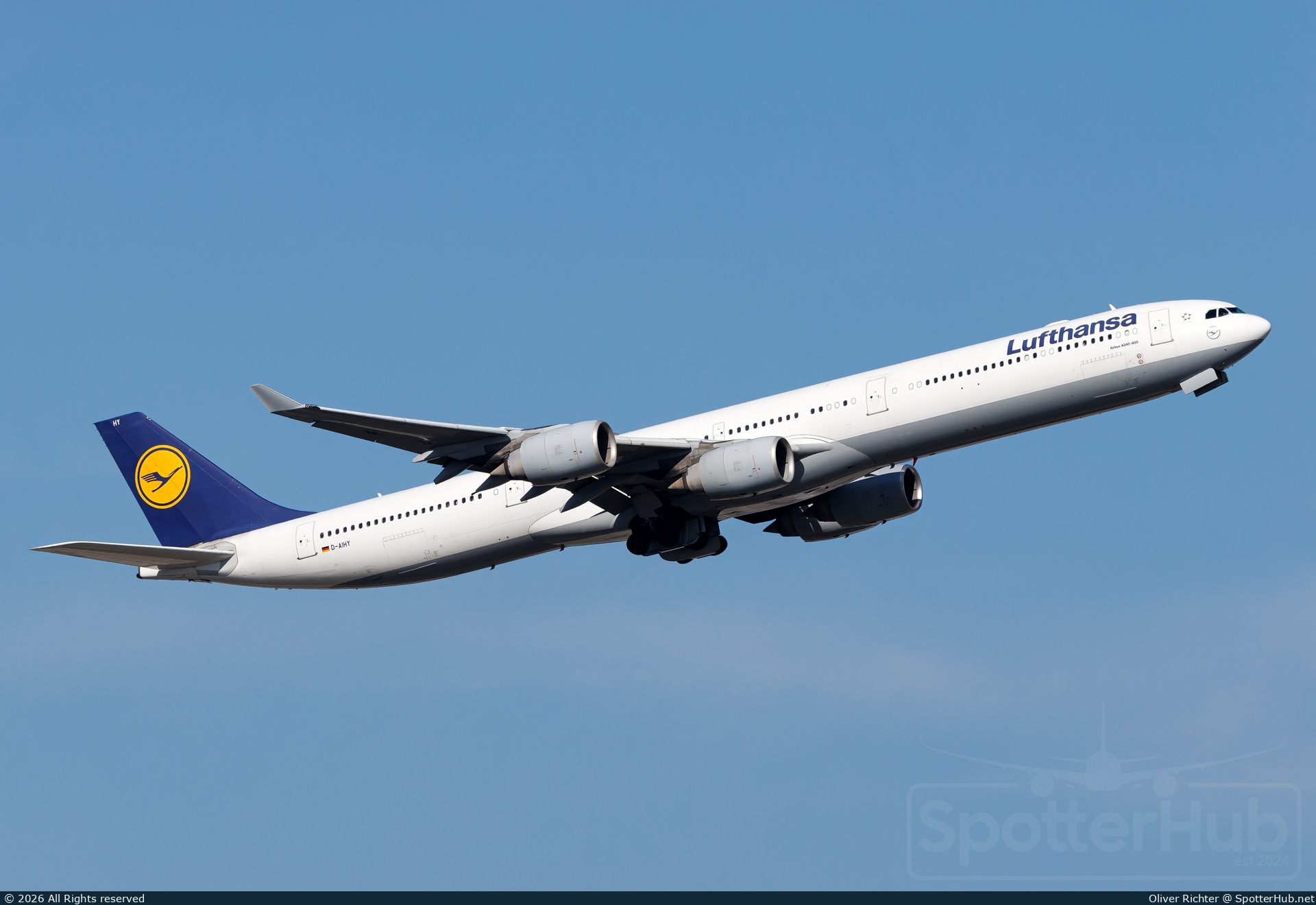 Photo of D-AIHY - Airbus A340-642 operated by Lufthansa