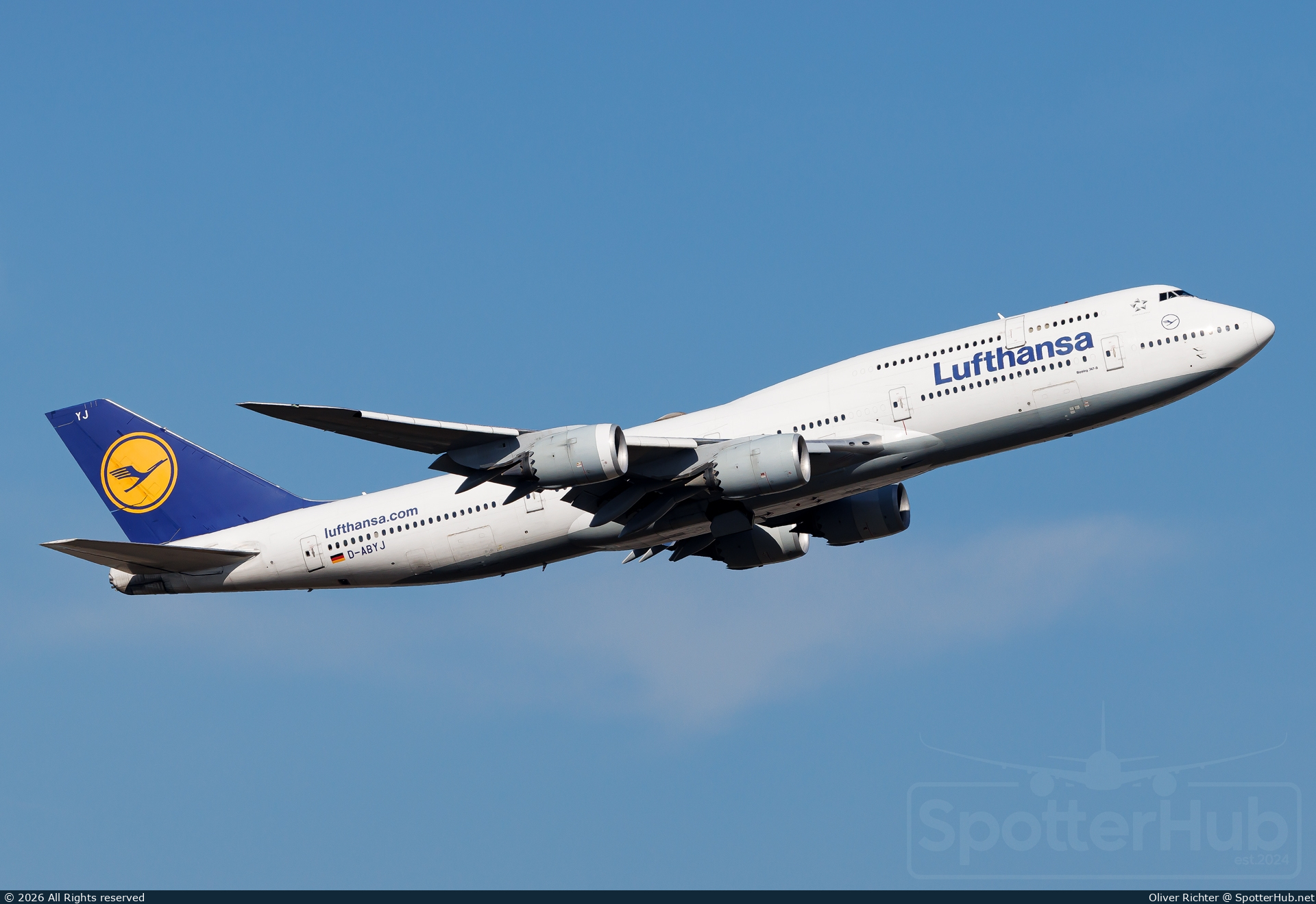 Photo of D-ABYJ - Boeing 747-830 operated by Lufthansa