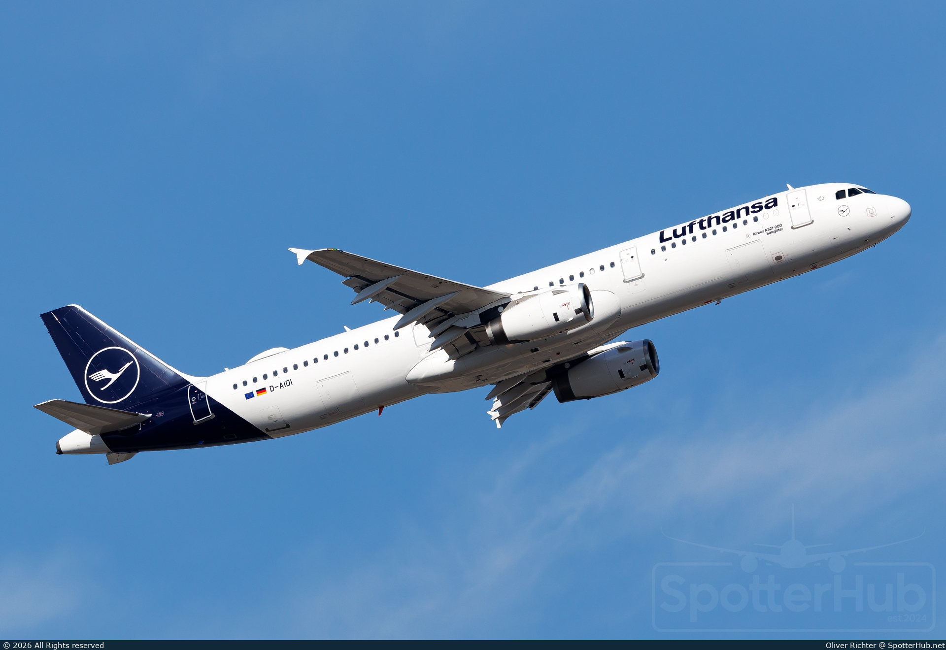 Photo of D-AIDI - Airbus A321-231 operated by Lufthansa