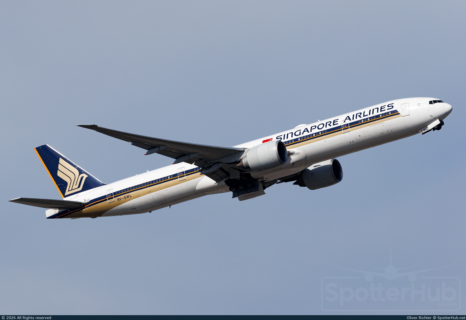 Photo of 9V-SWL - Boeing 777-312(ER) operated by Singapore Airlines