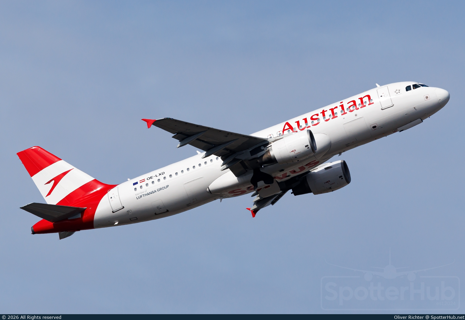 Photo of OE-LXD - Airbus A320-216 operated by Austrian Airlines