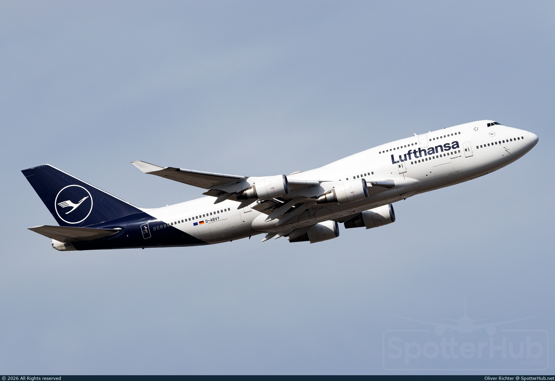 Photo of D-ABVY - Boeing 747-430 operated by Lufthansa
