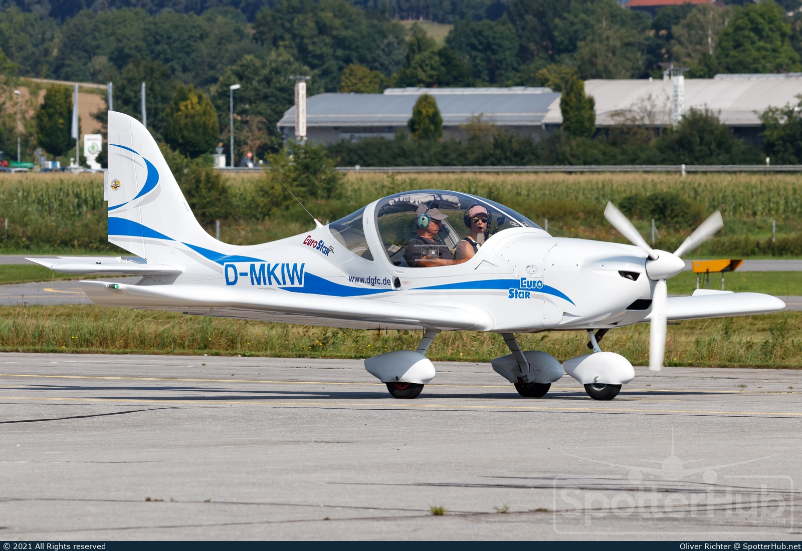 Photo of D-MKIW - Evektor EuroStar SL operated by DGFC Rottal-Inn