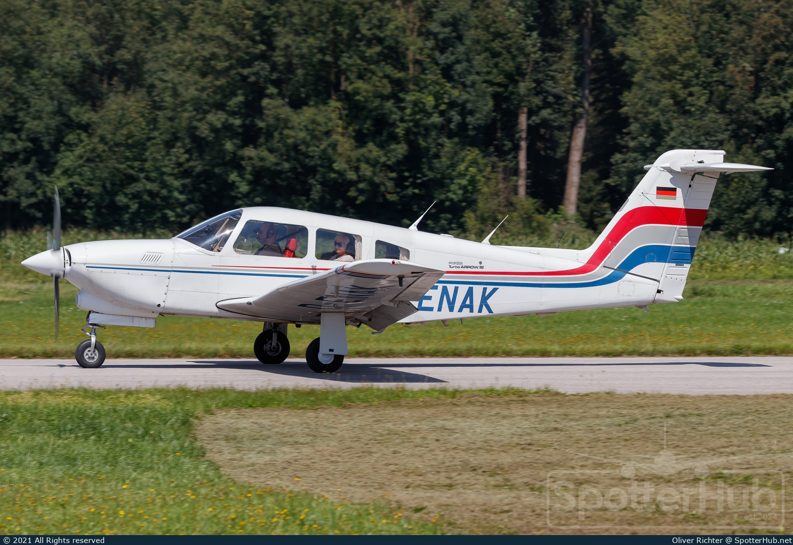 Photo of D-ENAK - Piper PA-28RT-201T Turbo Arrow IV operated by Private