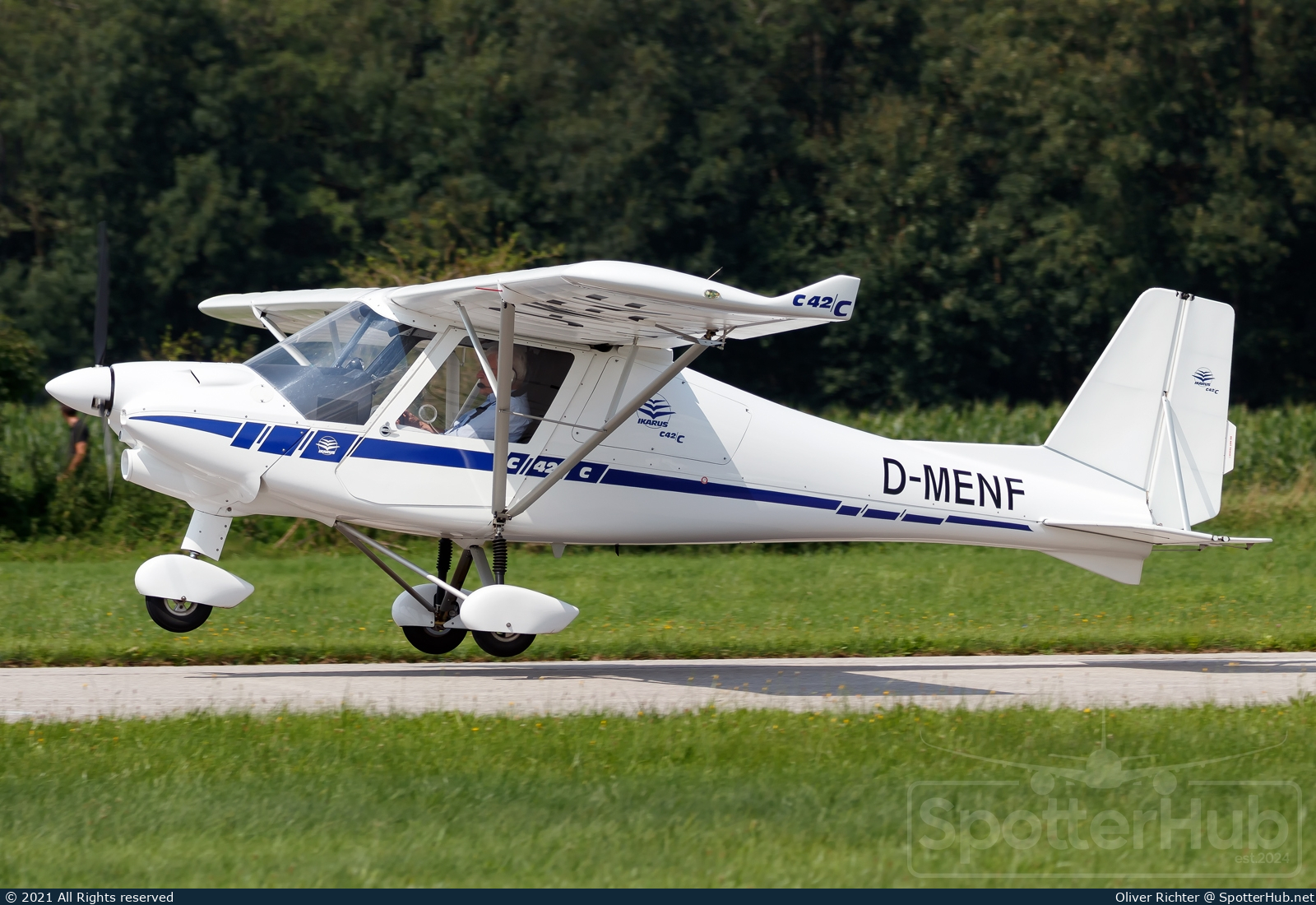 Photo of D-MENF - Comco Ikarus C42 C operated by Luftsportverein Bad Endorf-Prien