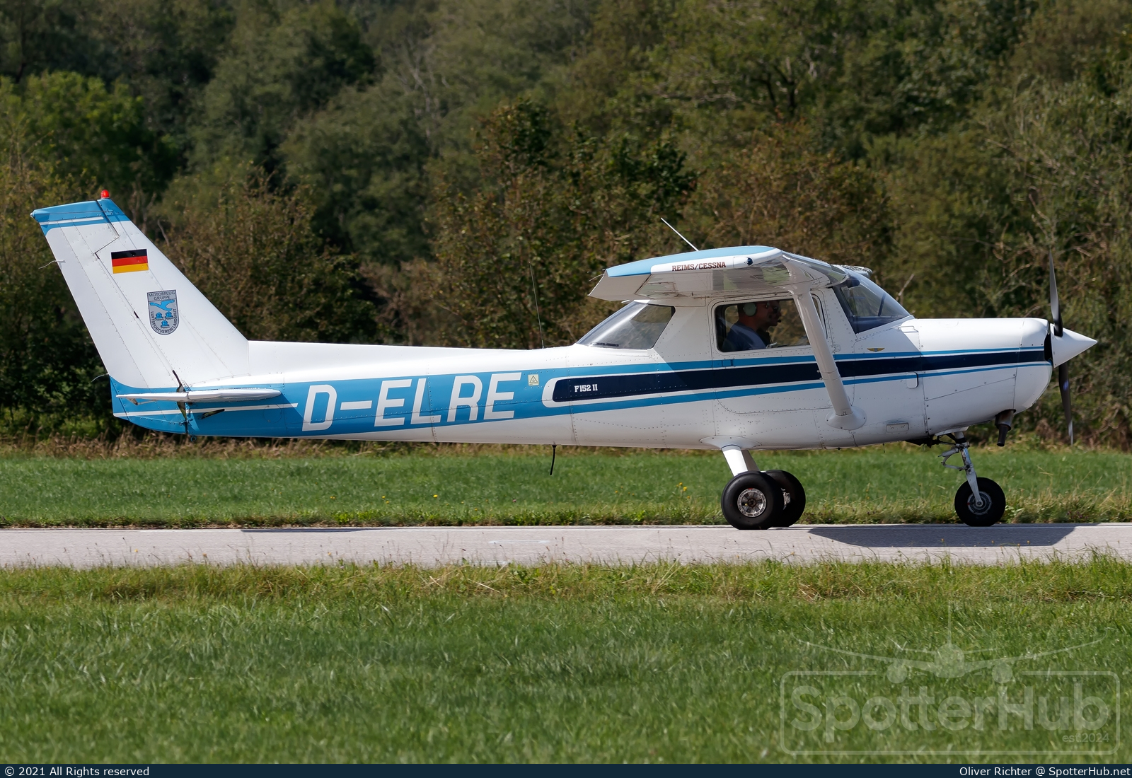 Photo of D-ELRE - Reims-Cessna F152 II operated by Luftsportverein Landshut