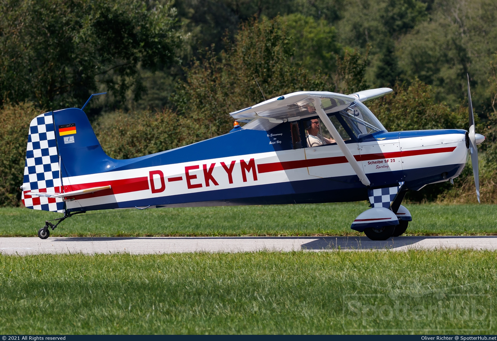 Photo of D-EKYM - Scheibe SF 23B Sperling operated by Private