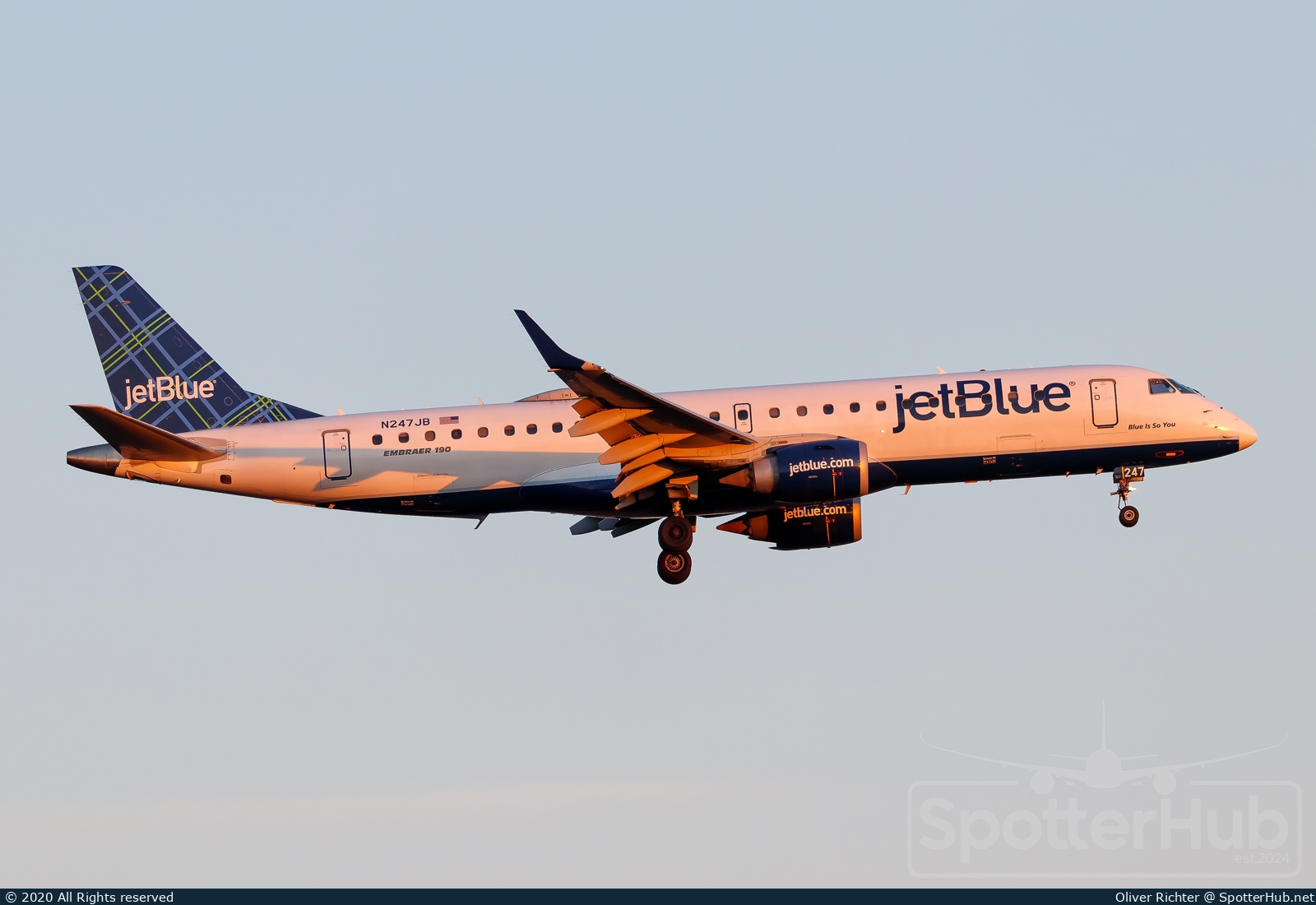 Photo of N247JB - Embraer ERJ-190AR operated by jetBlue Airways