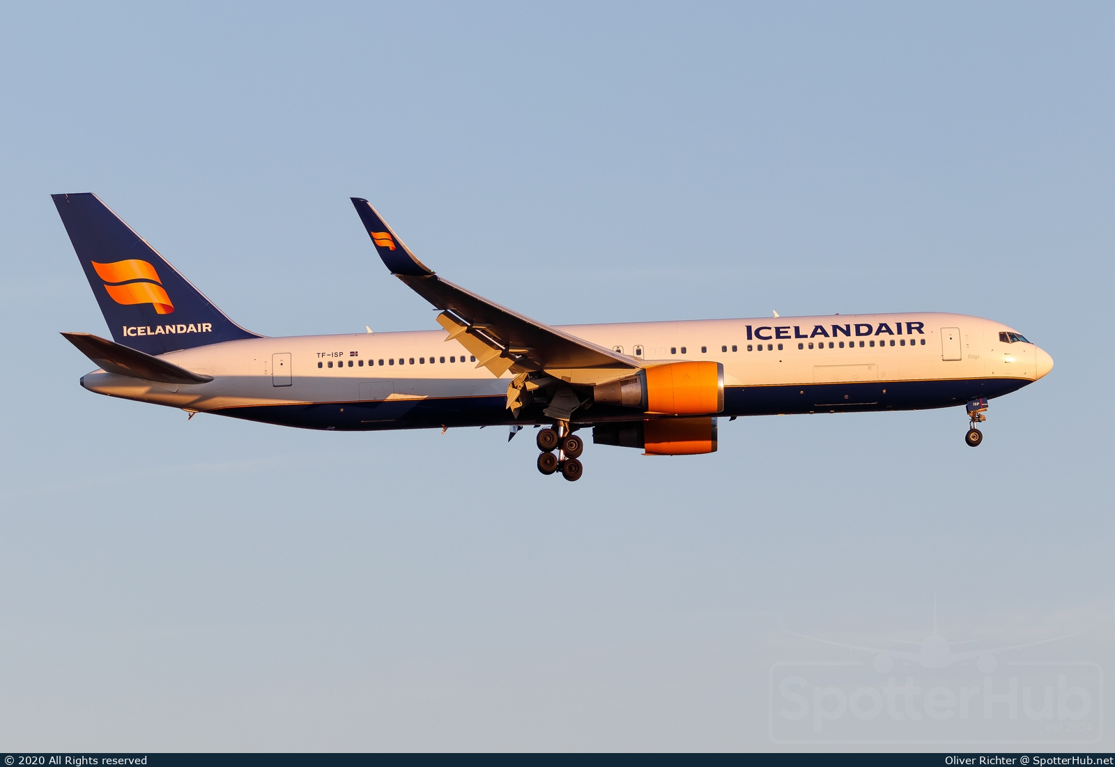 Photo of TF-ISP - Boeing 767-319(ER) operated by Icelandair