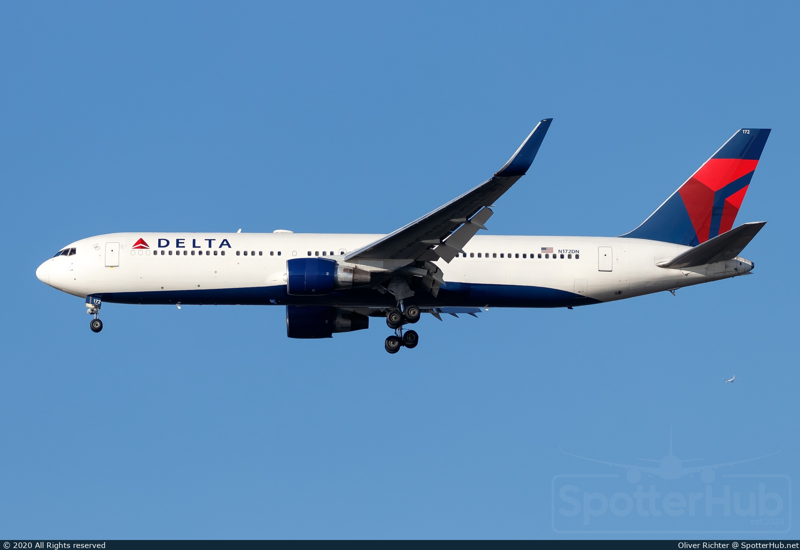 Photo of N172DN - Boeing 767-332(ER) operated by Delta Air Lines