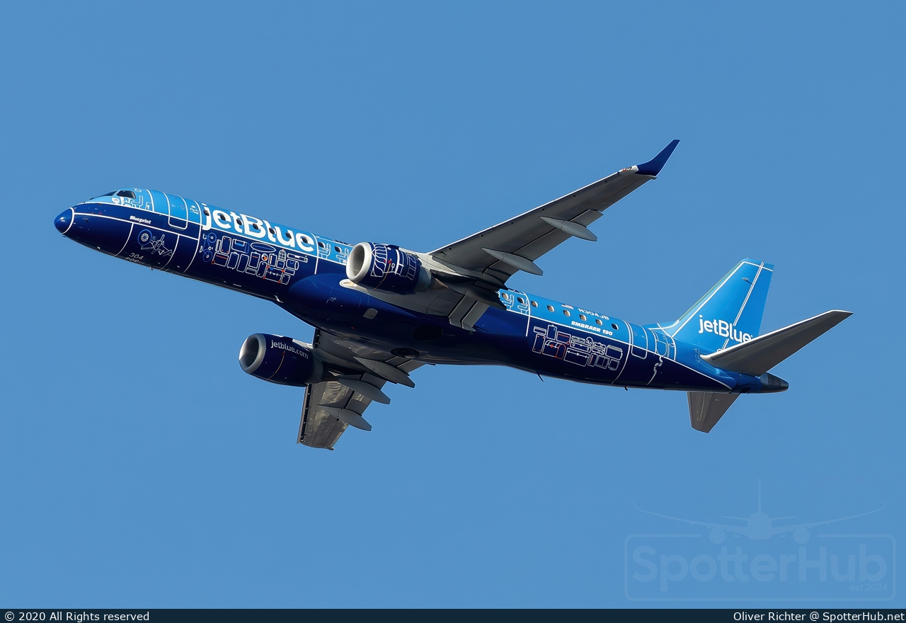 Photo of N304JB - Embraer ERJ-190AR operated by jetBlue Airways