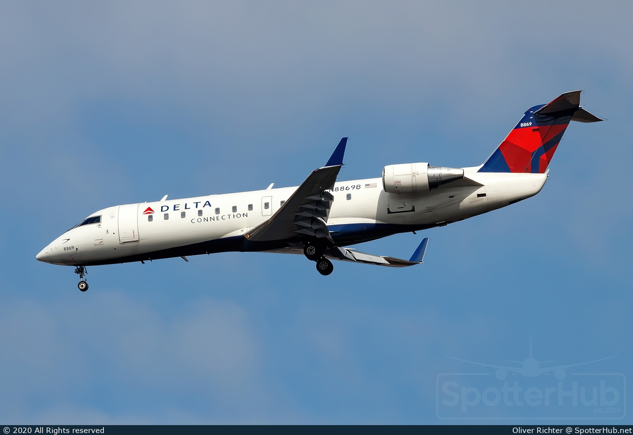Photo of N8869B - Bombardier CRJ-200LR operated by Delta Connection (opb Endeavor Air)