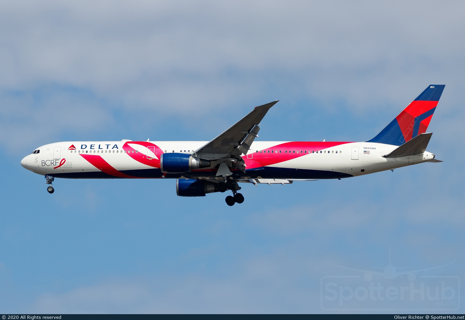 Photo of N845MH - Boeing 767-432(ER) operated by Delta Air Lines