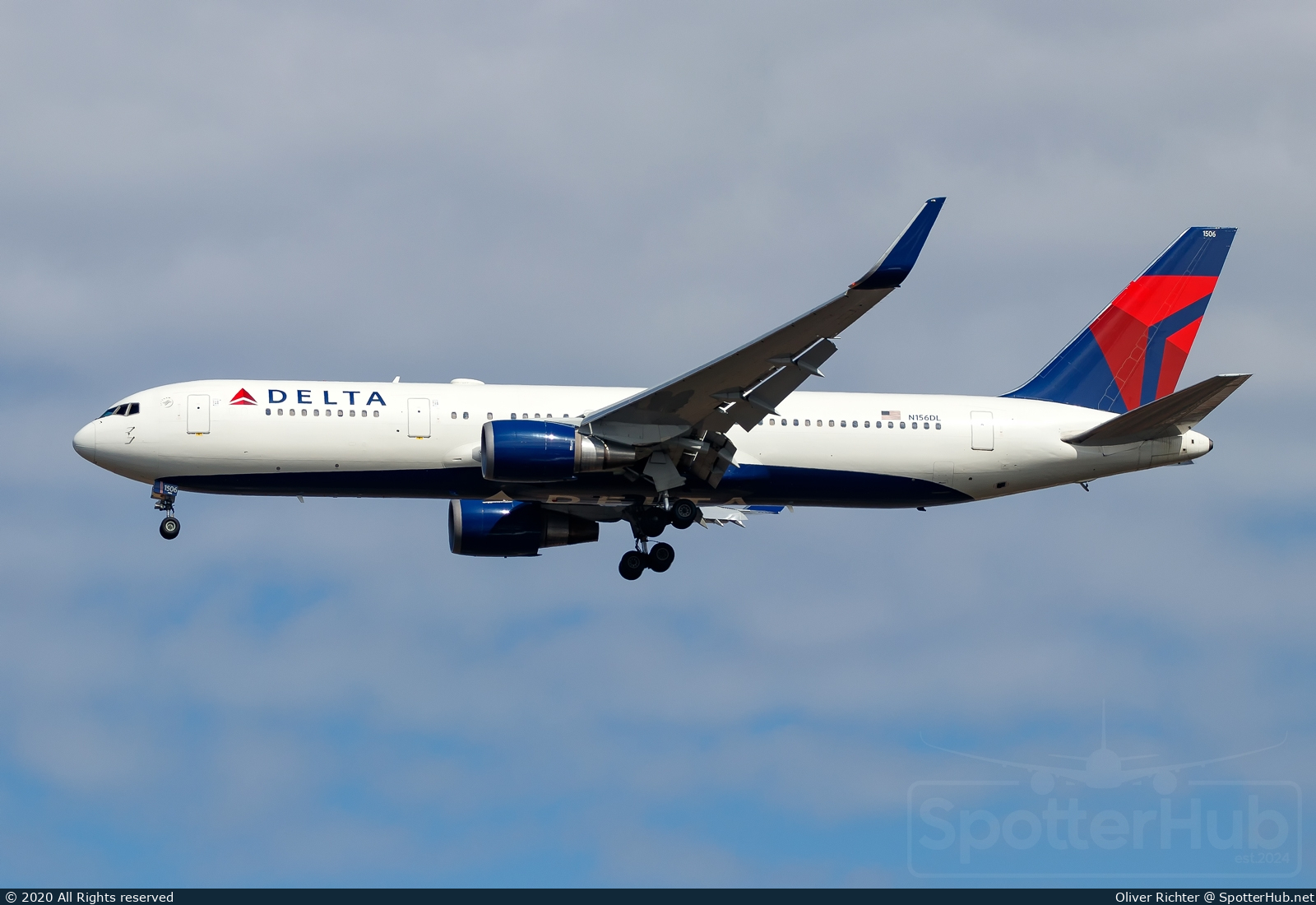Photo of N156DL - Boeing 767-3P6(ER) operated by Delta Air Lines