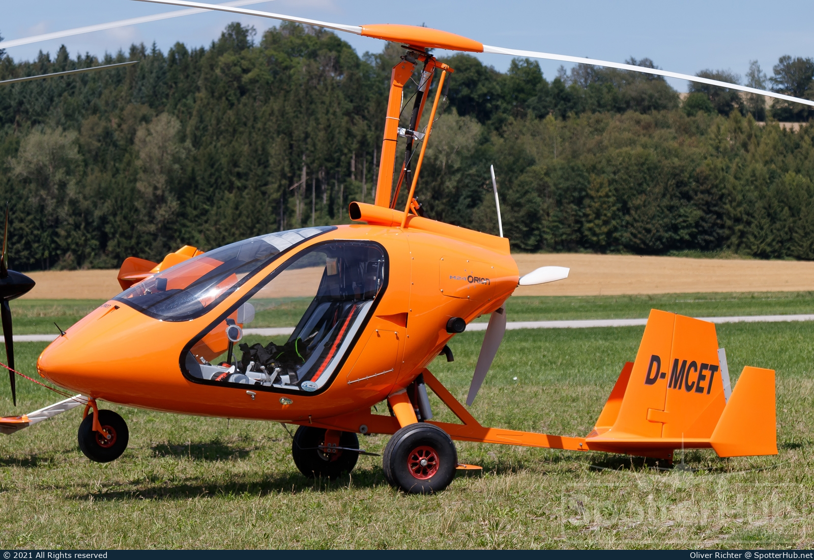 Photo of D-MCET - Magni Gyro M-24 Orion operated by Private