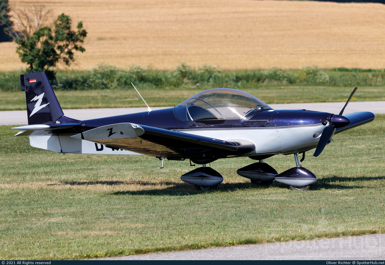 Photo of D-MRDX - Roland Z-601 DX operated by Higher and Hire