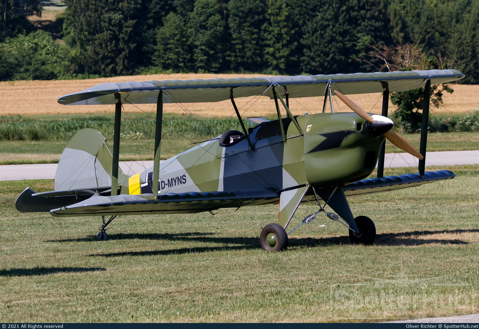 Photo of D-MYNS - Platzer Kiebitz B operated by Private