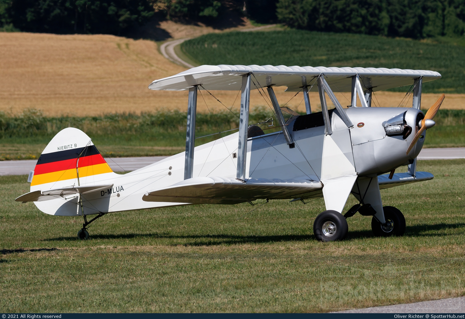 Photo of D-MLUA - Platzer Kiebitz B operated by Private