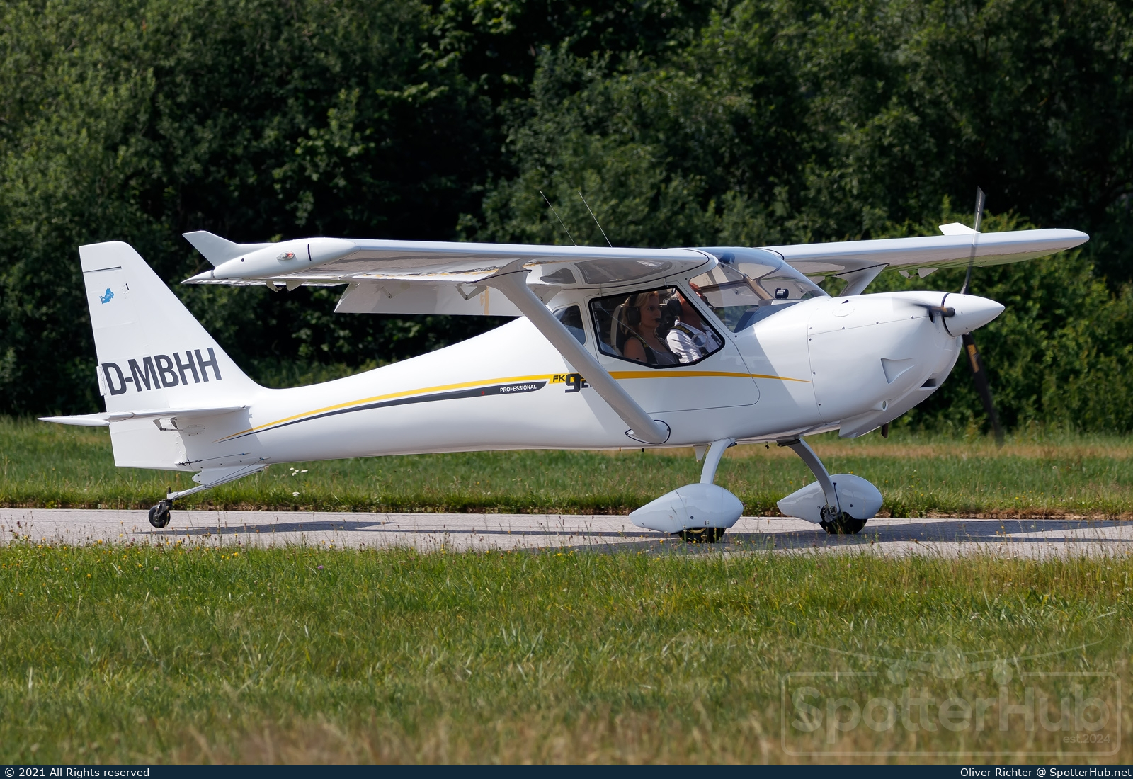 Photo of D-MBHH - FK-Lightplanes FK9 Mk.IV ELA operated by Private