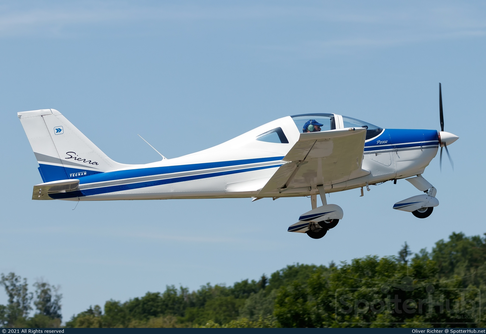 Photo of I-8233 - Tecnam P2002 Sierra operated by Private