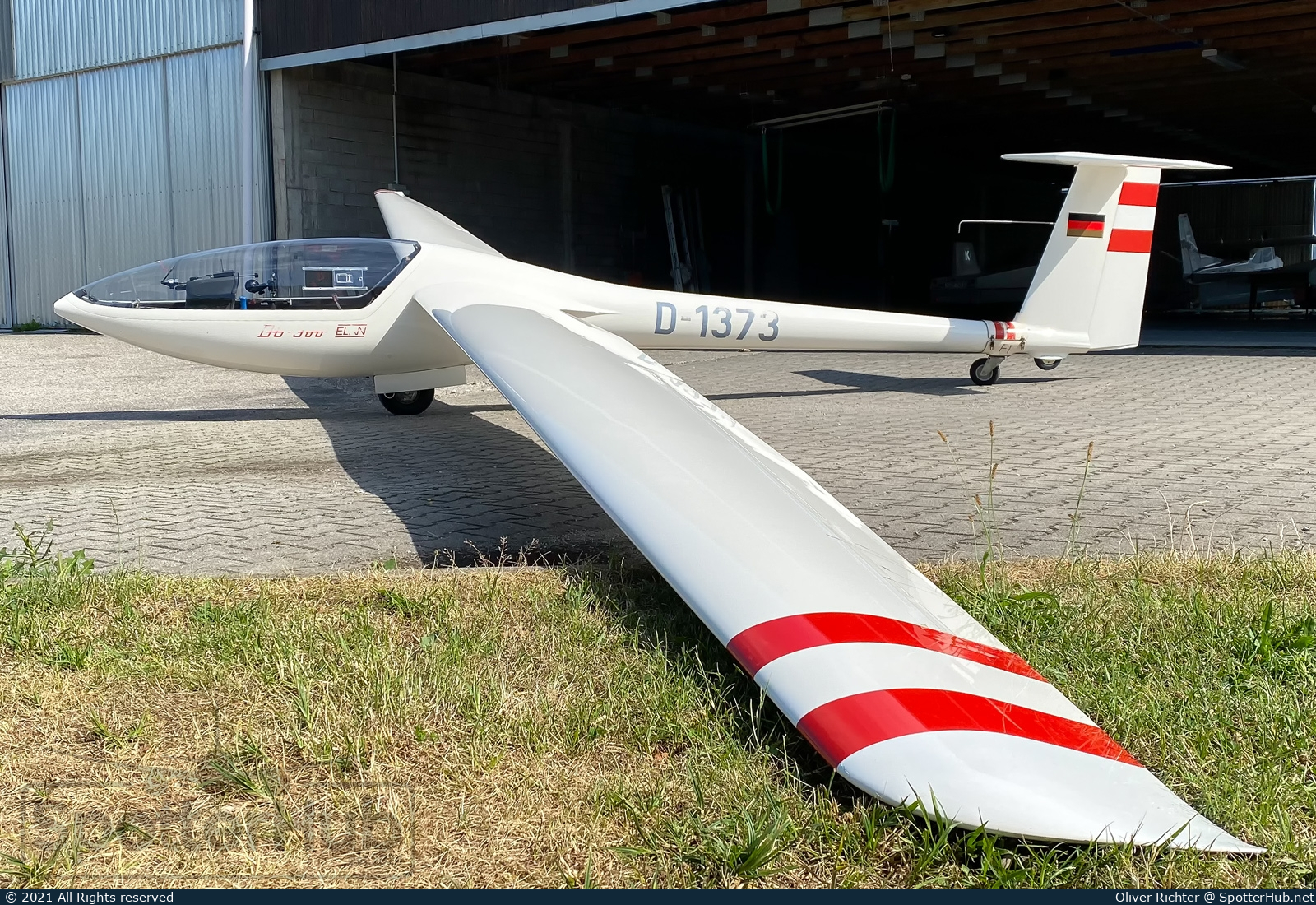 Photo of D-1373 - DG Flugzeugbau DG-300 Elan operated by Fliegerclub Mühldorf