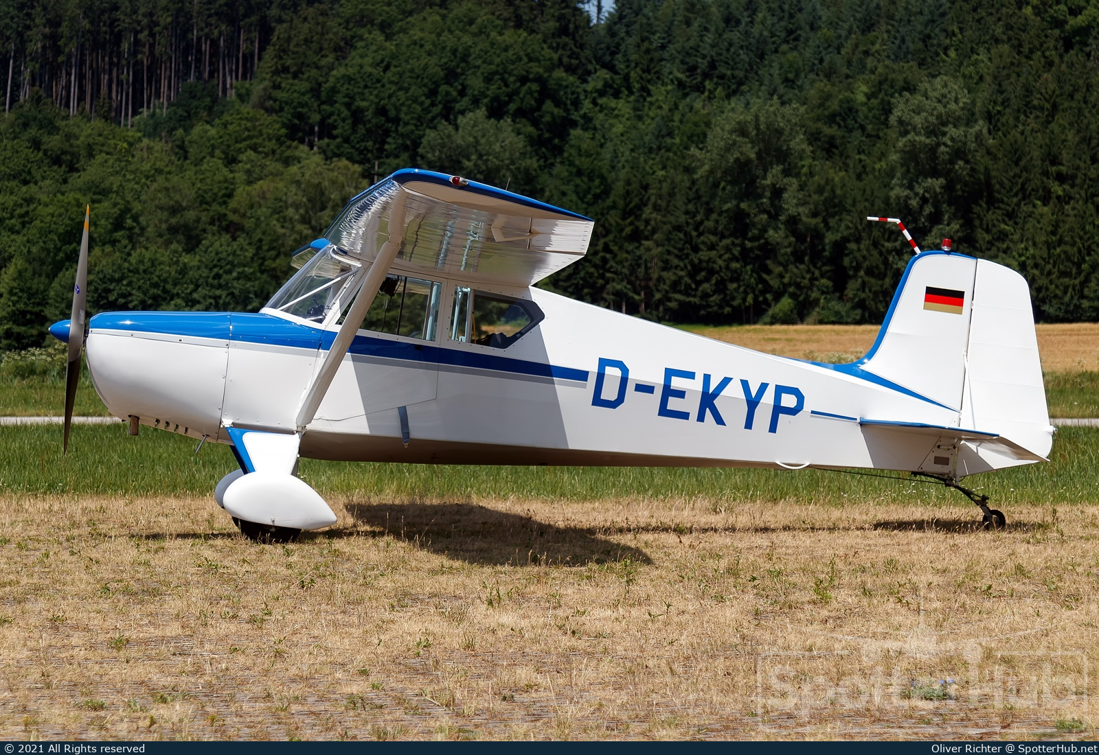 Photo of D-EKYP - Scheibe SF 23A Sperling operated by Flieger-Stadl