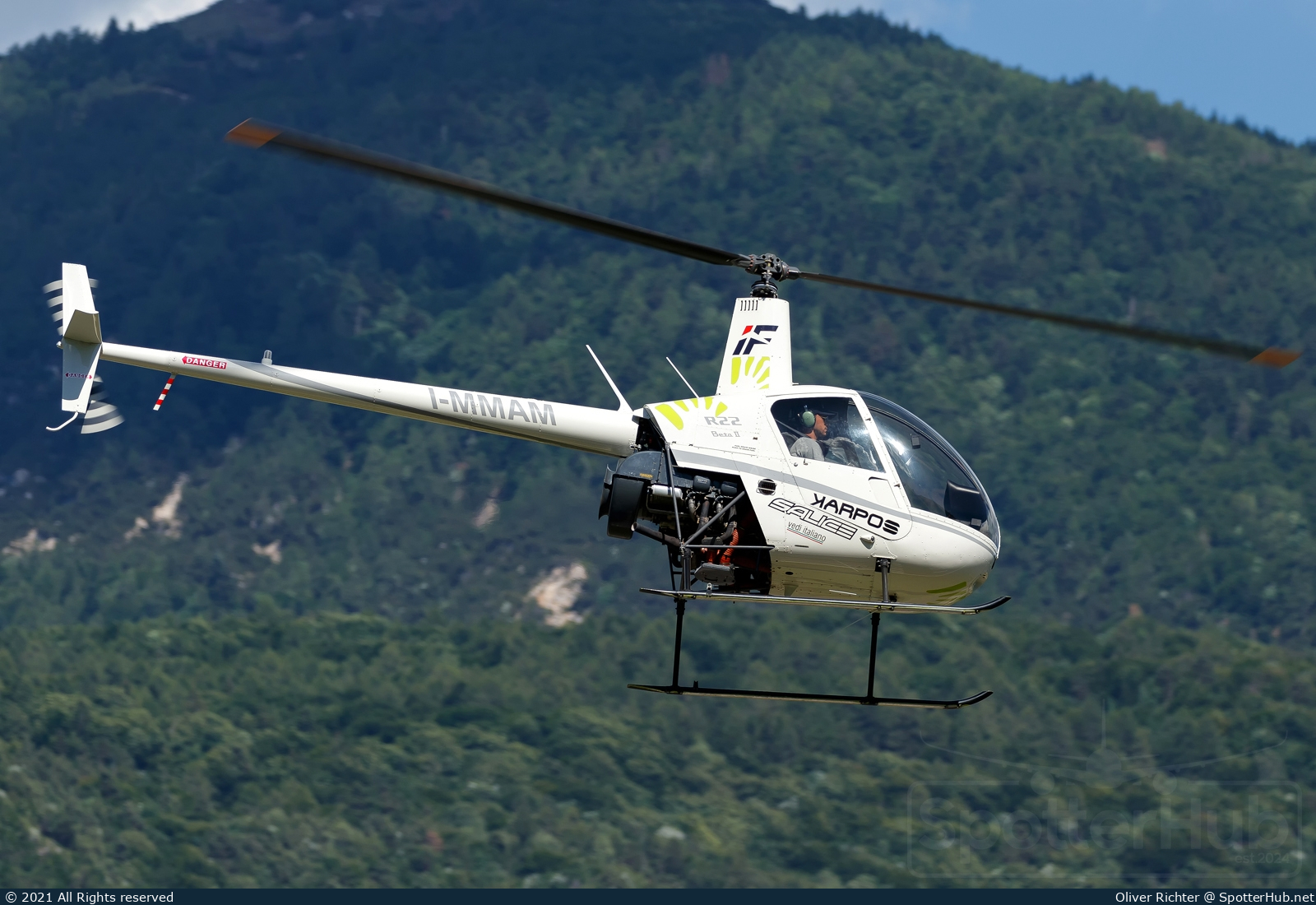 Photo of I-MMAM - Robinson R22 Beta II operated by italfly