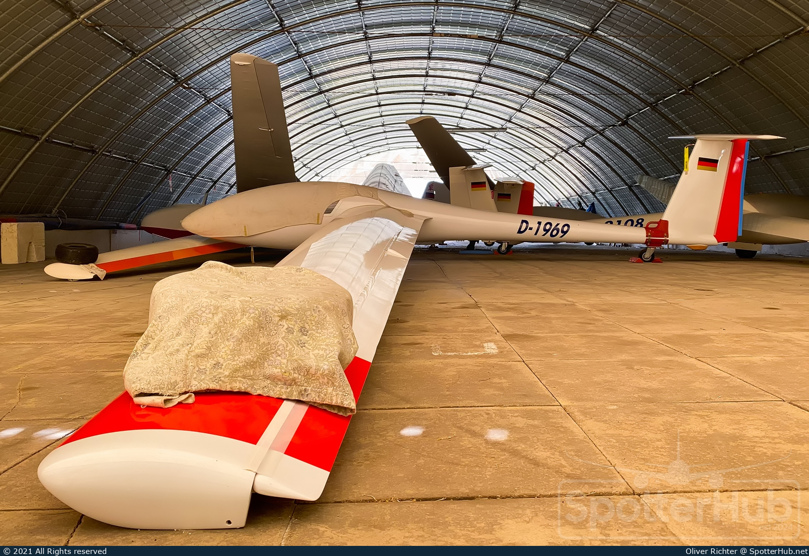 Photo of D-1969 - Rolladen-Schneider LS3-a operated by Aero Club Volovelistico Tricolore