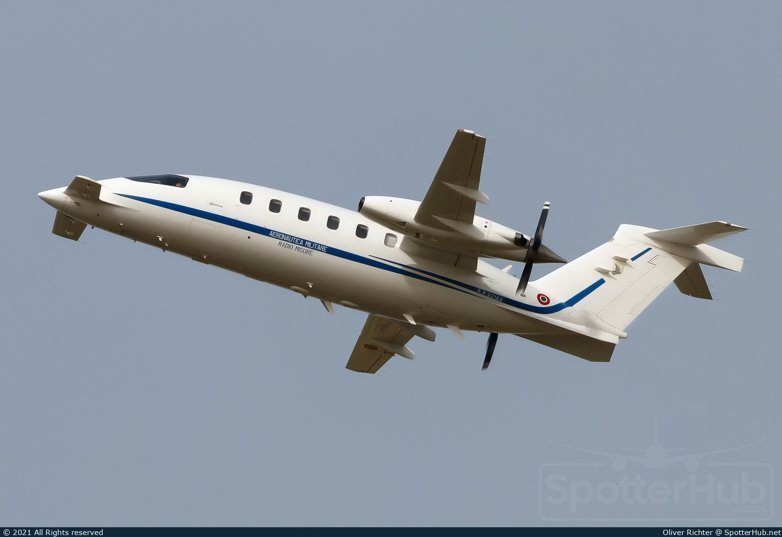 Photo of MM62164 - Piaggio P.180RM Avanti operated by Italian Air Force