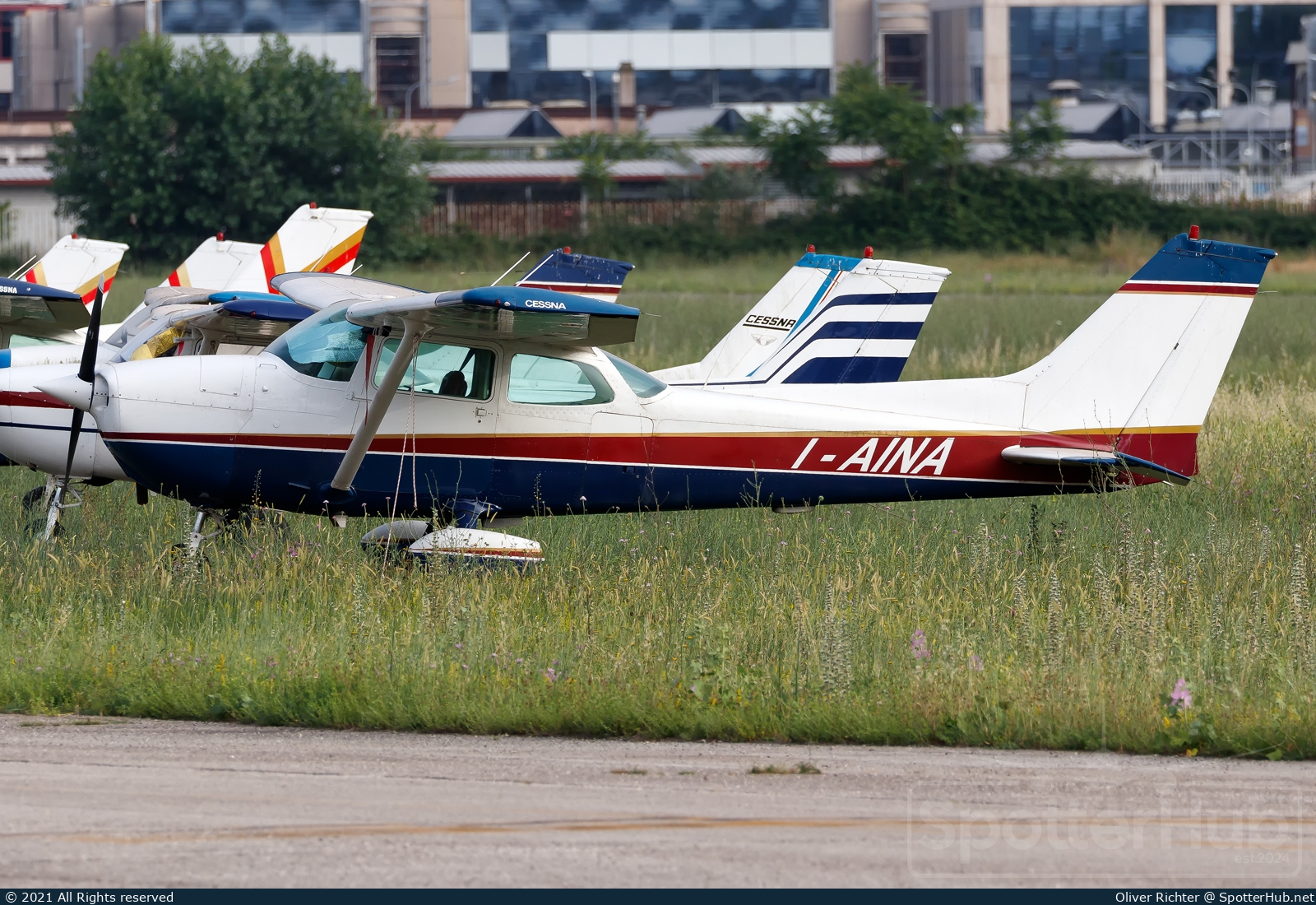 Photo of I-AINA - Cessna 172N Skyhawk II operated by Private