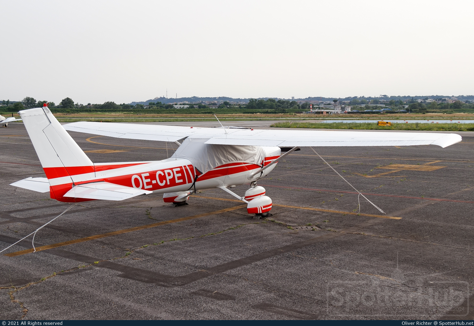 Photo of OE-CPE - Reims-Cessna F150M operated by Private