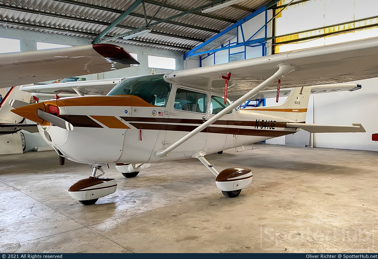 Photo of N5413E - Cessna 172N Skyhawk II operated by Private