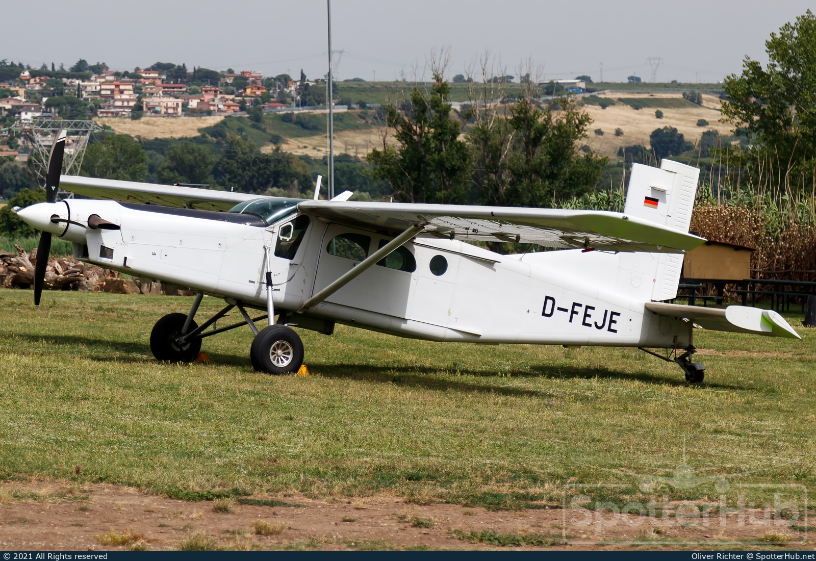 Photo of D-FEJE - Pilatus PC-6/B2-H4 Turbo Porter operated by SkyConcept