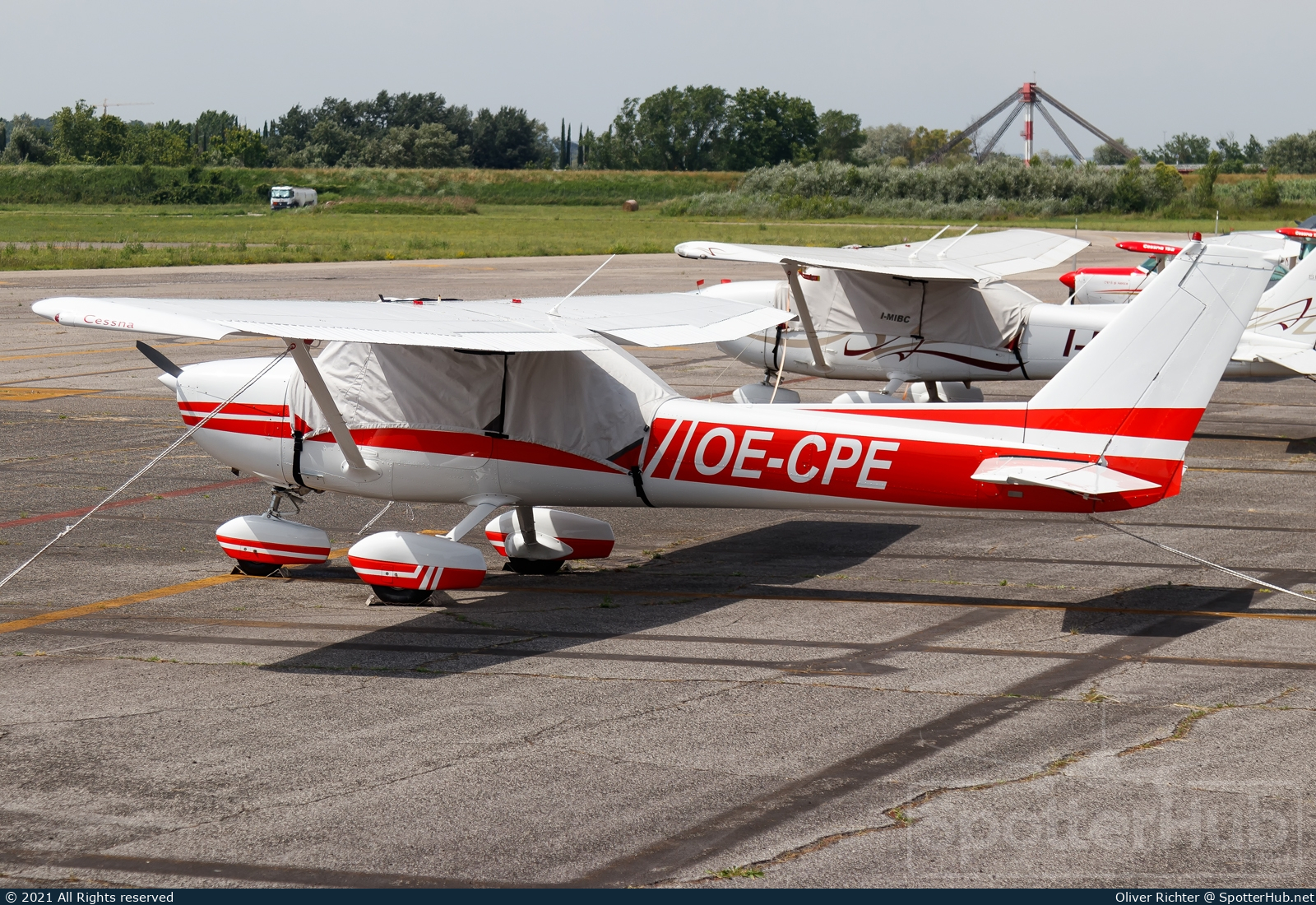Photo of OE-CPE - Reims-Cessna F150M operated by Private