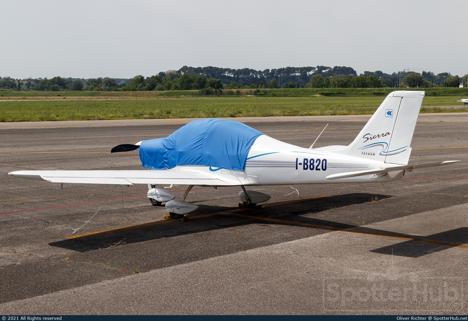 Photo of I-B820 - Tecnam P2002 Sierra operated by Private