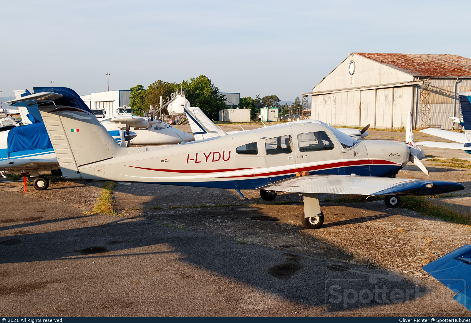 Photo of I-LYDU - Piper PA-28RT-201 Arrow IV operated by Private