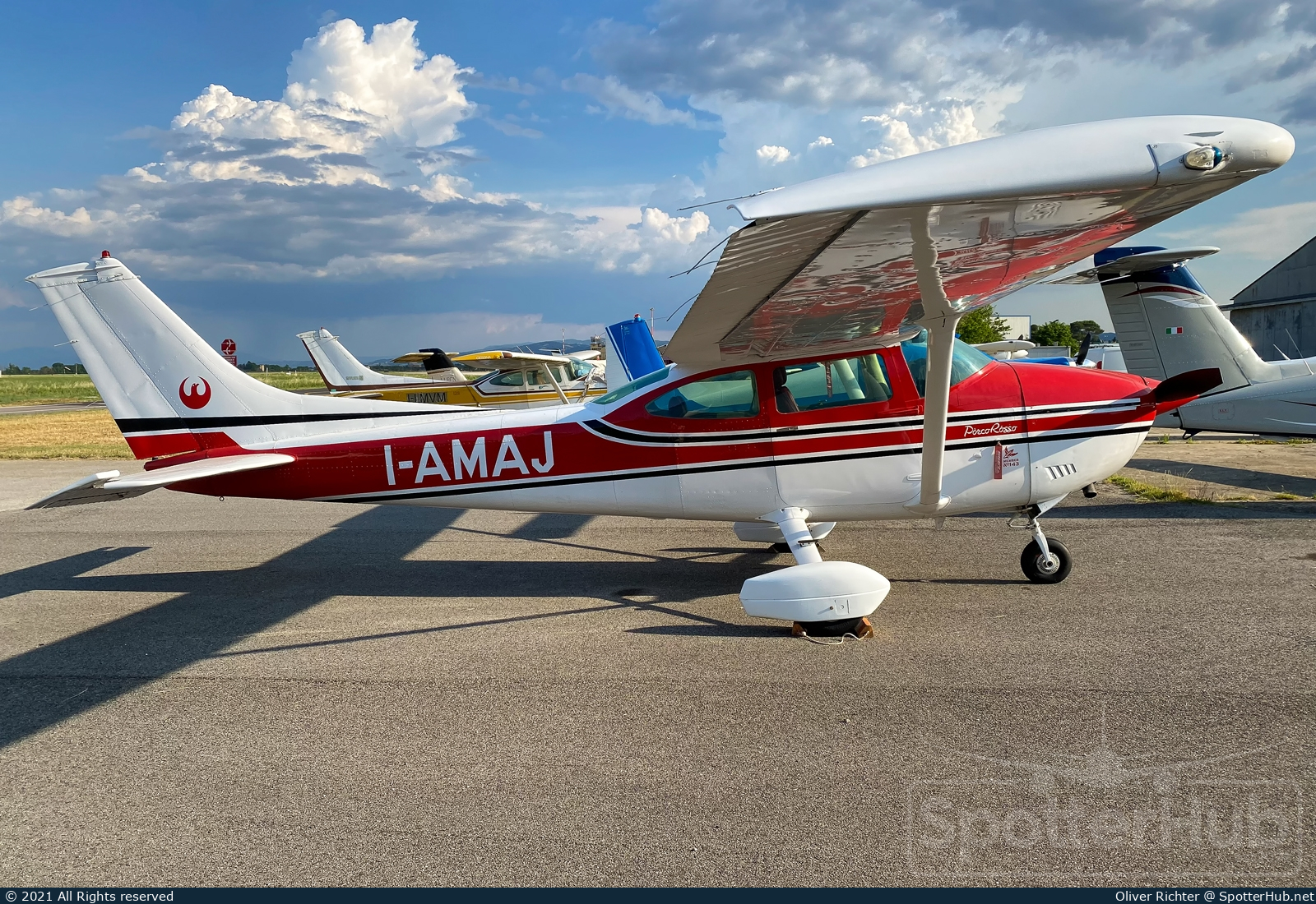 Photo of I-AMAJ - Cessna 182P Skylane operated by Private