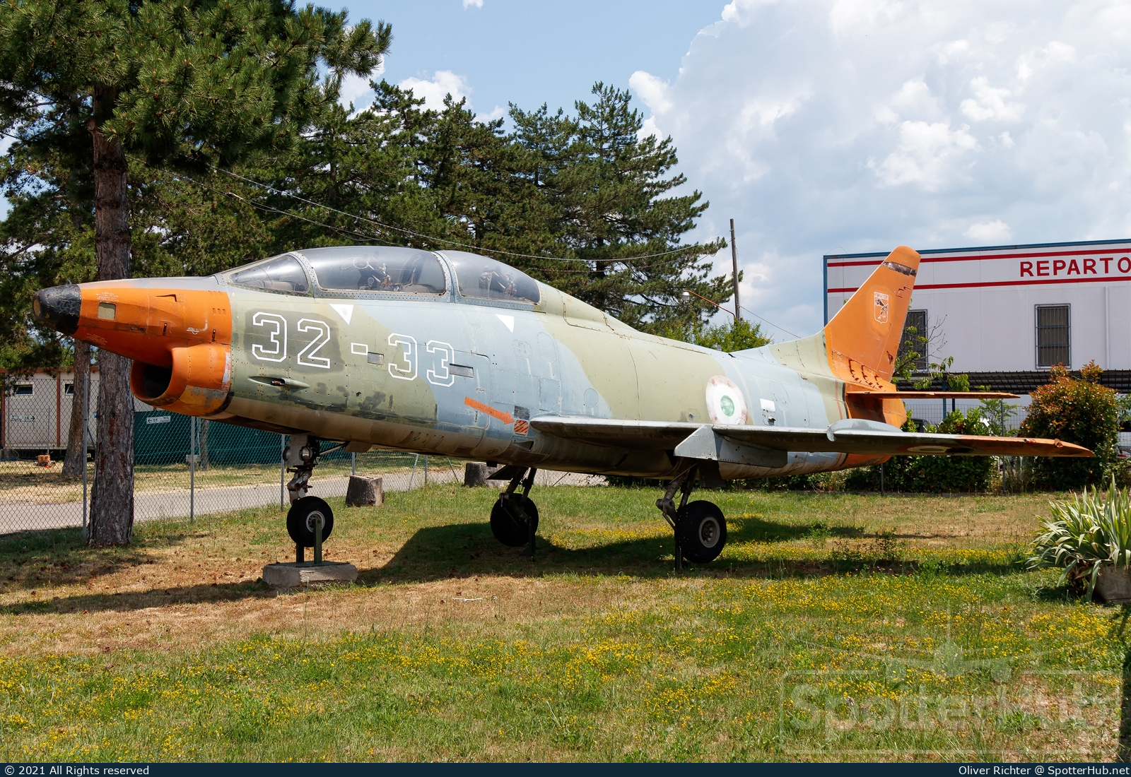 Photo of MM6333 - Fiat G.91T/1 operated by Italian Air Force