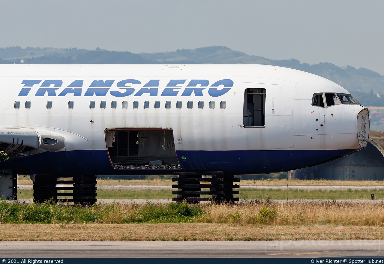 Photo of EI-DBW - Boeing 767-201(ER) operated by Transaero