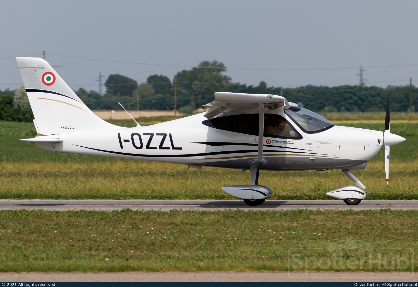Photo of I-OZZL - Tecnam P2008JC Mk.II operated by Professional Aviation
